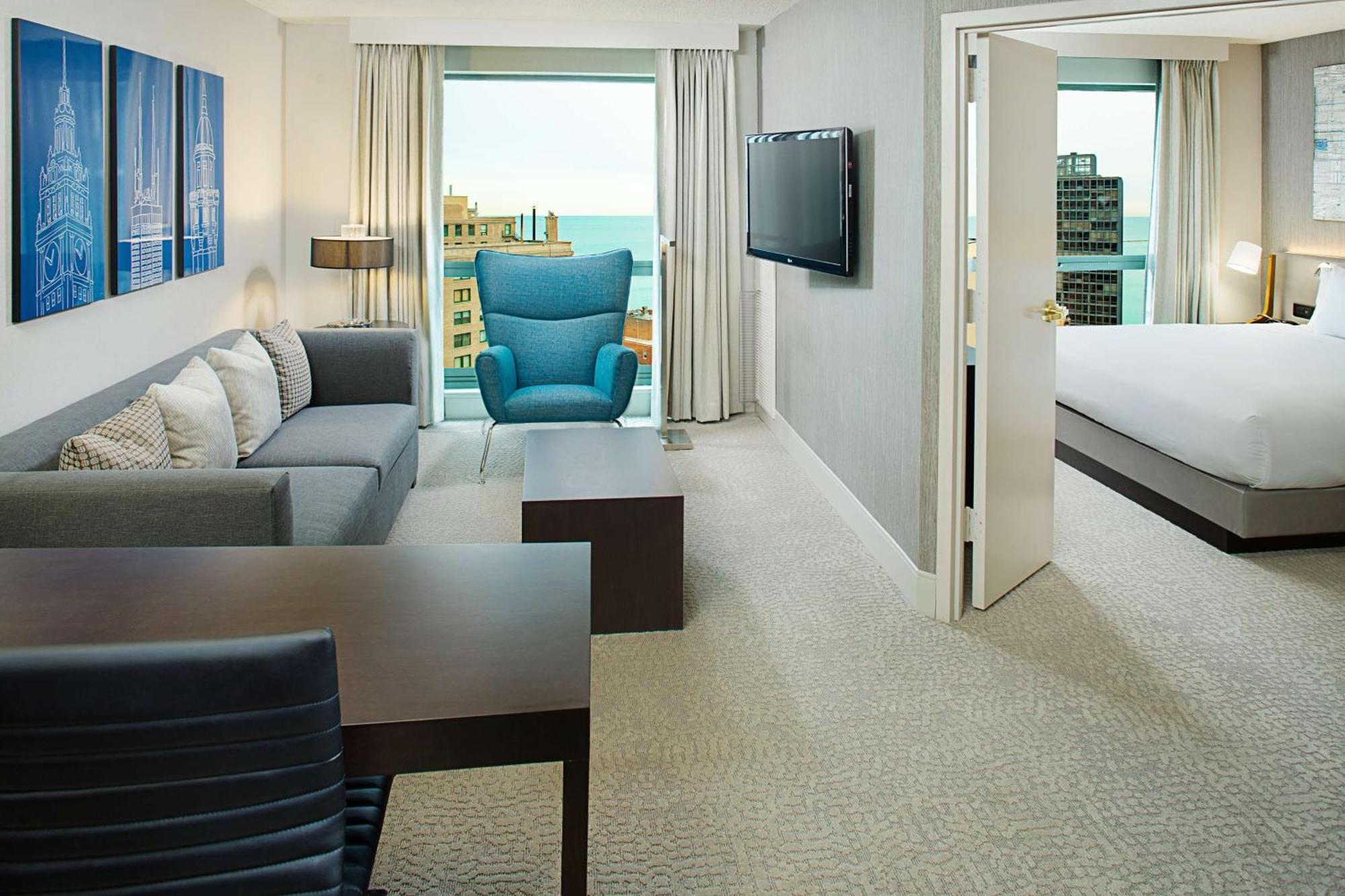 Hilton Chicago Magnificent Mile Suites Exteriér fotografie
