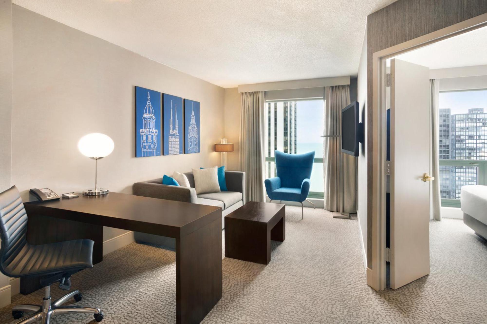 Hilton Chicago Magnificent Mile Suites Exteriér fotografie