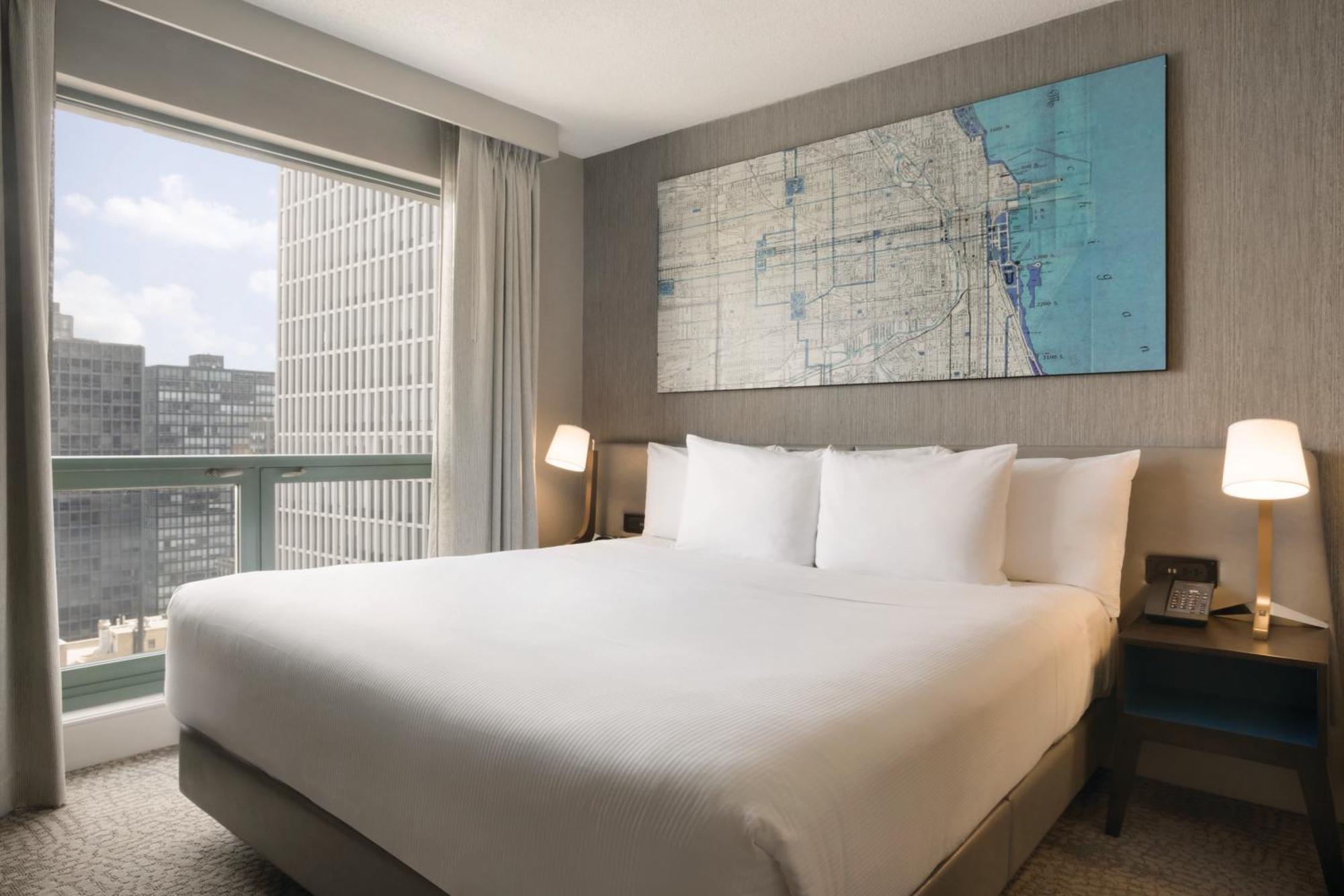 Hilton Chicago Magnificent Mile Suites Exteriér fotografie