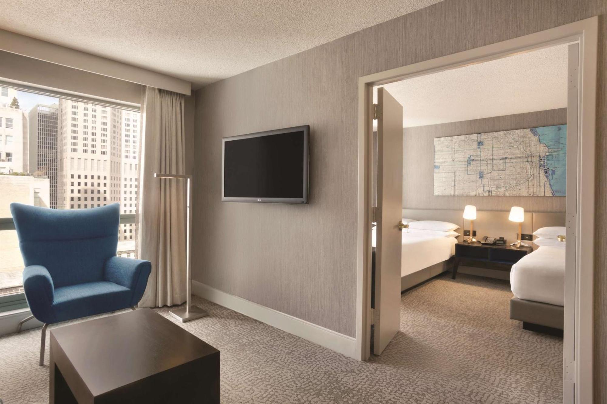 Hilton Chicago Magnificent Mile Suites Exteriér fotografie