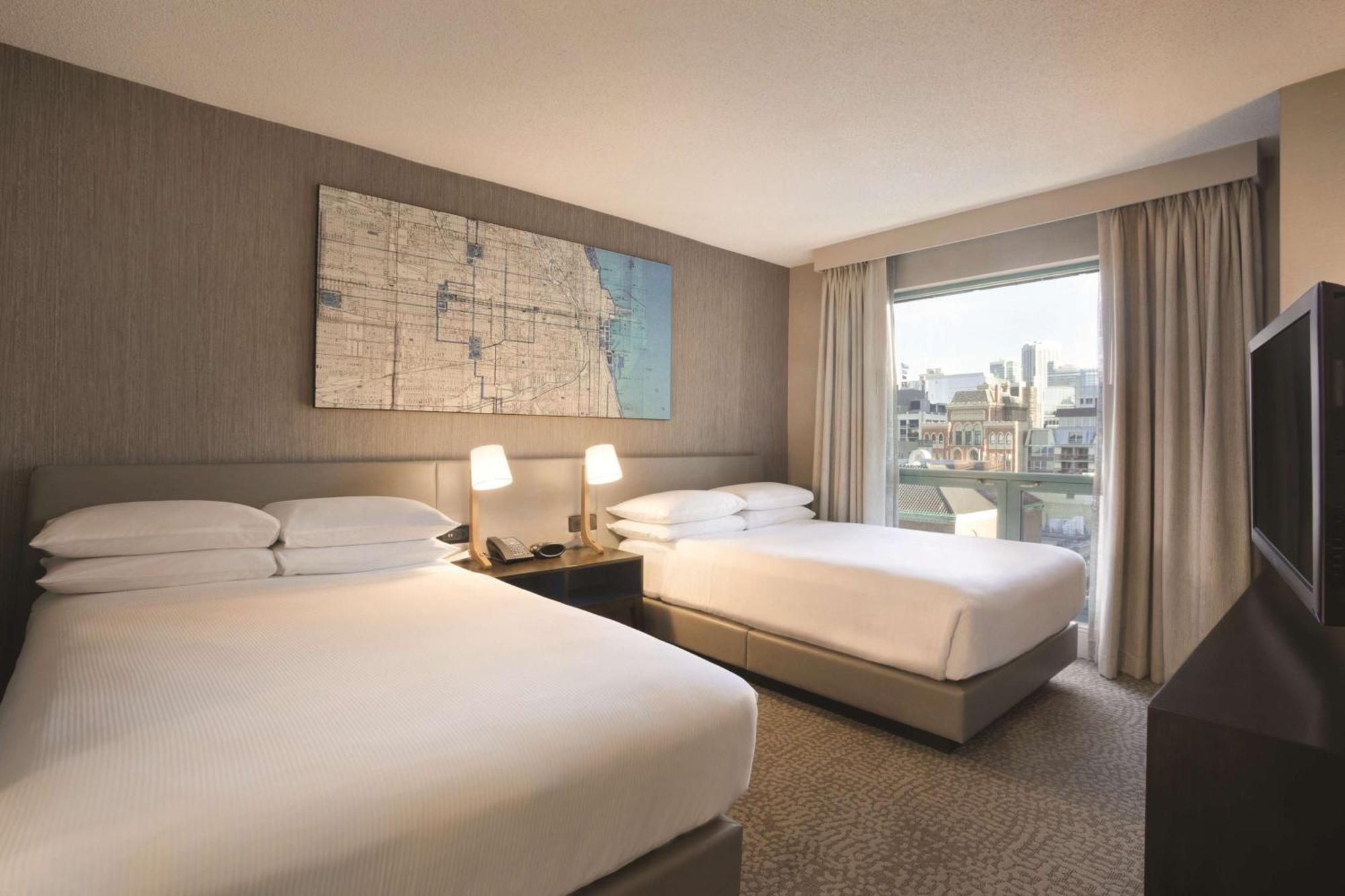 Hilton Chicago Magnificent Mile Suites Exteriér fotografie
