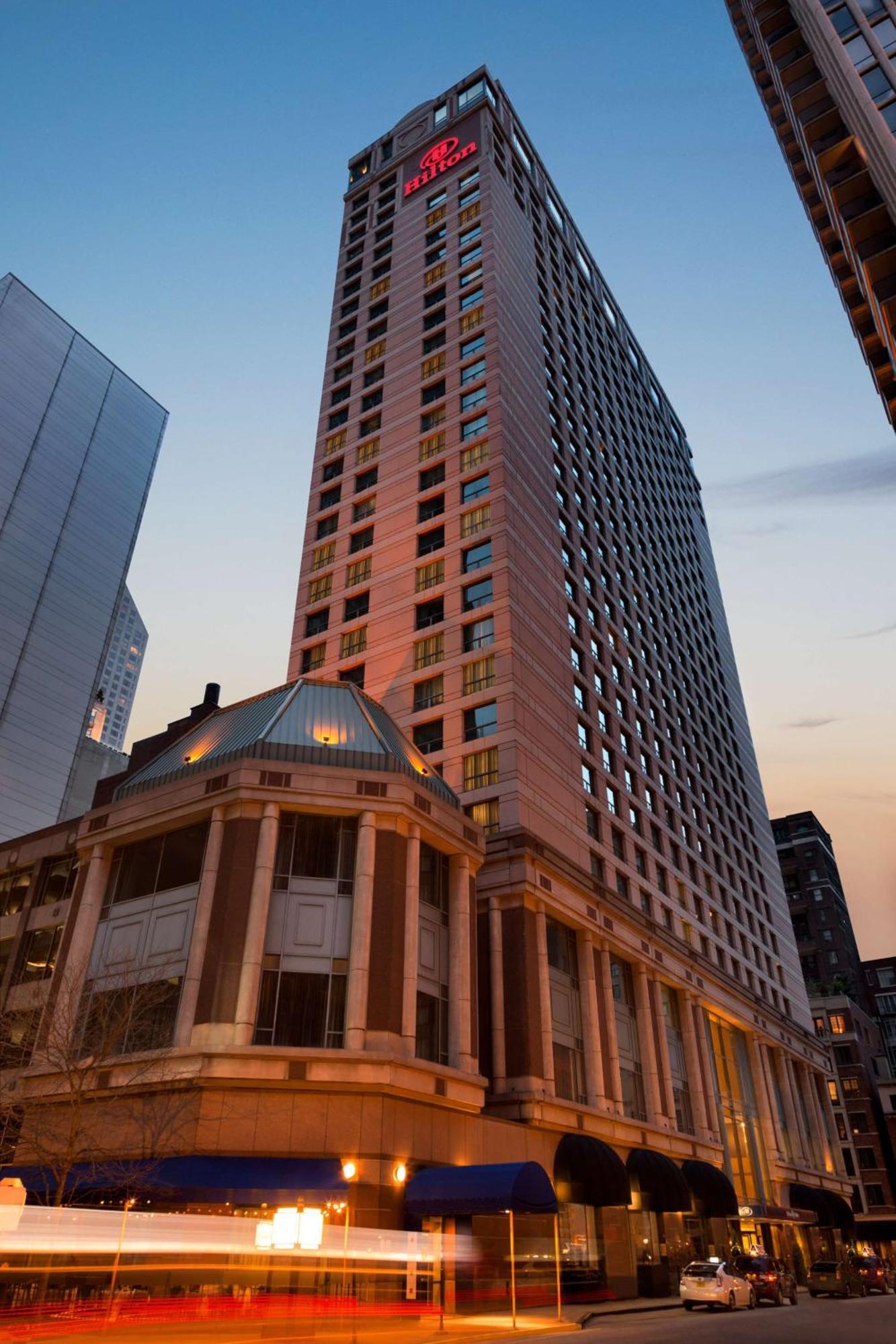Hilton Chicago Magnificent Mile Suites Exteriér fotografie