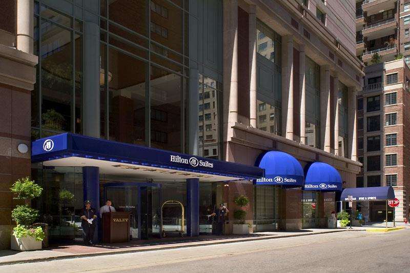 Hilton Chicago Magnificent Mile Suites Exteriér fotografie